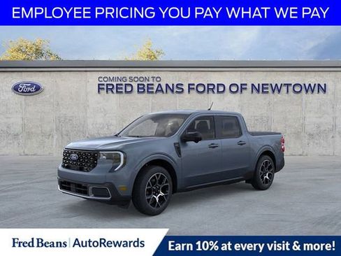 New 2025 Ford Maverick Lariat w/ 4K Tow Package AWD/4WD image 2