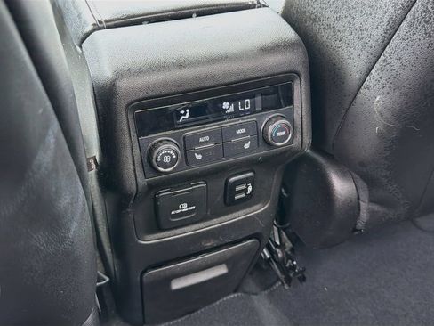 Used 2017 GMC Acadia Denali FWD image 30