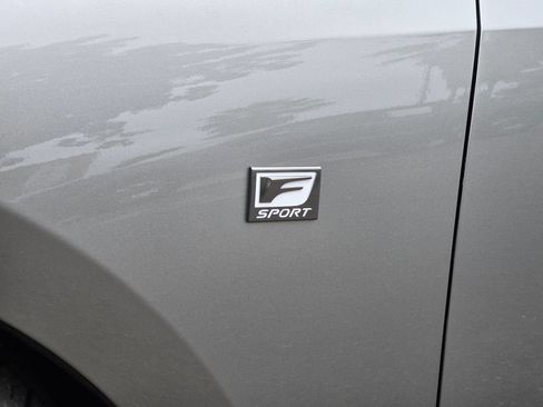 Used 2021 Lexus IS 350 F Sport RWD image 9