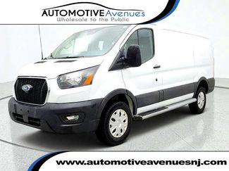 Used 2025 Ford Transit 250 Low Roof w/ Exterior Upgrade Package RWD video 1