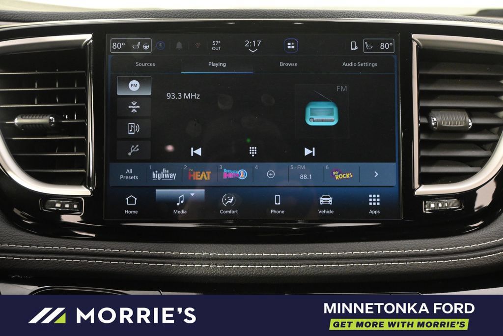 Used 2026 Chrysler Pacifica Select FWD image 30