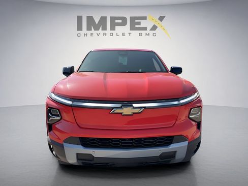 Used 2026 Chevrolet Silverado EV LT AWD/4WD image 6