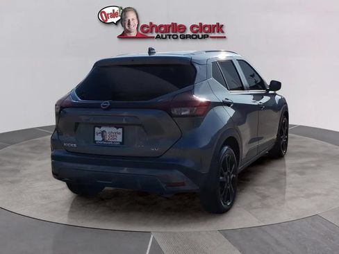 Used 2024 Nissan Kicks SV FWD image 5