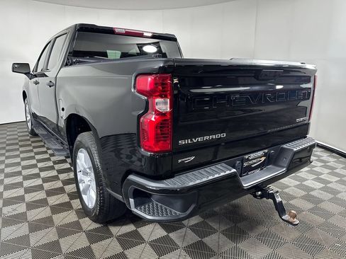 Used 2024 Chevrolet Silverado 1500 Custom RWD image 3