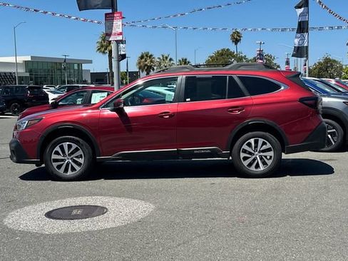 Used 2020 Subaru Outback Premium w/ Popular Package #1 AWD/4WD image 7