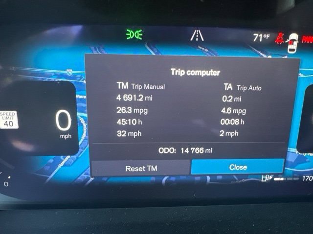 Used 2024 Volvo XC40 B5 Plus w/ Protection Package Premier AWD/4WD image 19