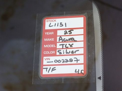 Used 2025 Acura TLX w/ Technology Package image 29