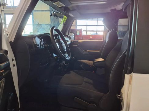 Used 2013 Jeep Wrangler Sport AWD/4WD image 13