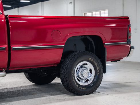 Used 1997 Dodge Ram 2500 Truck 4x4 Club Cab image 32