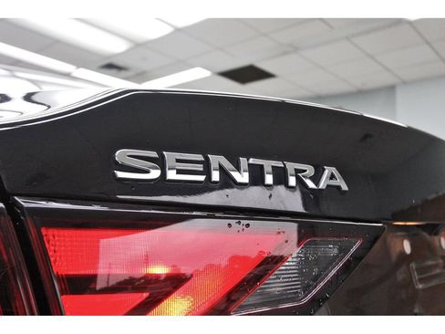 Used 2024 Nissan Sentra S FWD image 9