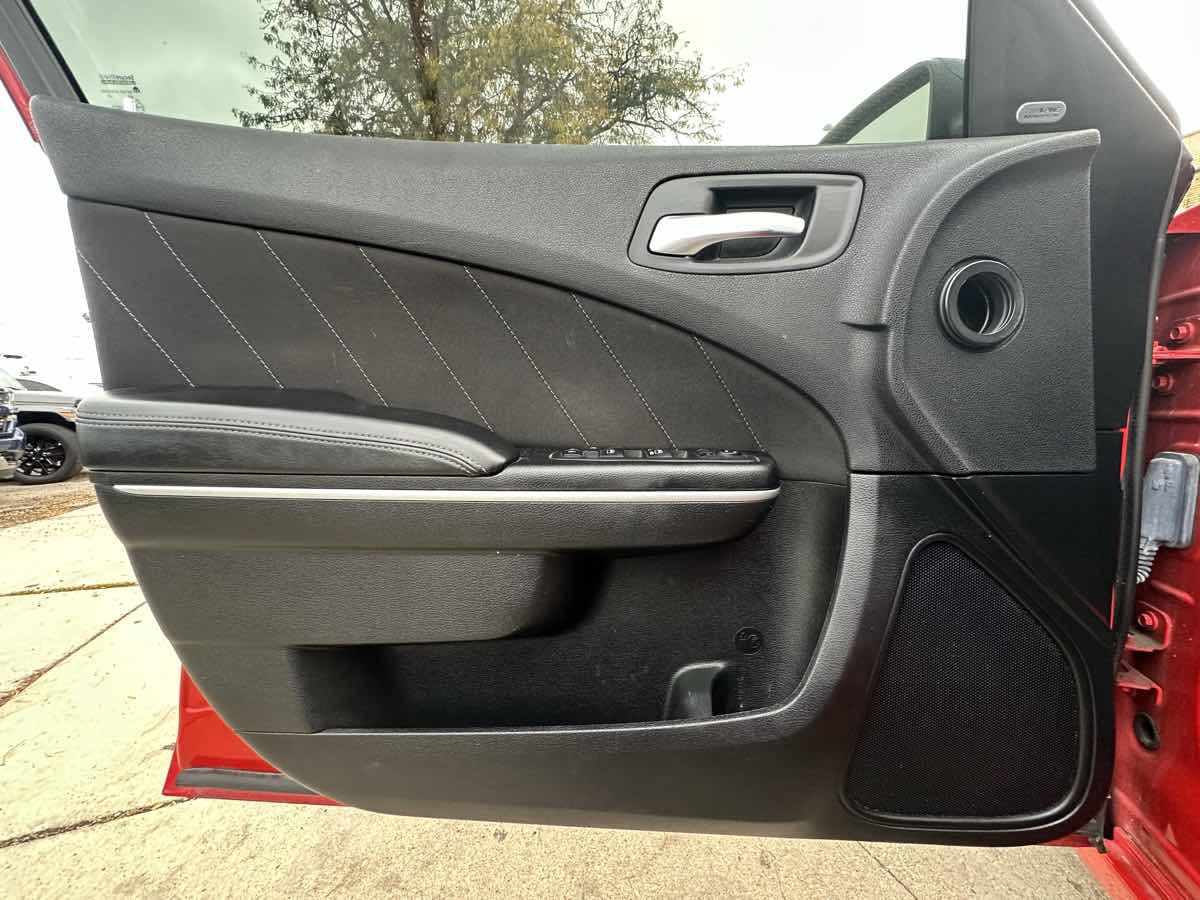 Used 2023 Dodge Charger SXT RWD image 22