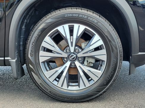 Certified 2023 Nissan Rogue SV AWD/4WD image 5