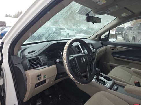 Used 2017 Honda Pilot EX image 19