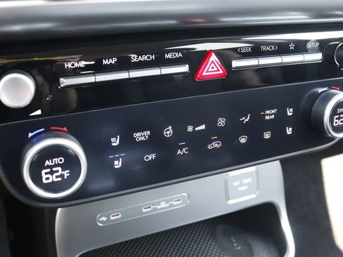 New 2026 Hyundai Ioniq 9 SEL image 28