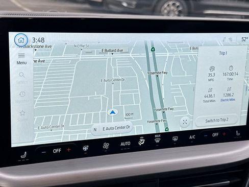 Certified 2025 Ford Escape SE w/ PHEV Premium Package image 19