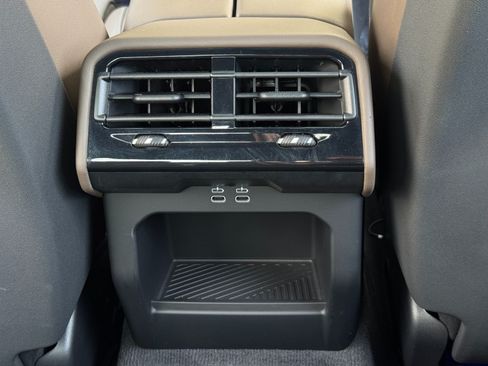 Used 2024 BMW 540i xDrive w/ Convenience Package AWD/4WD image 36