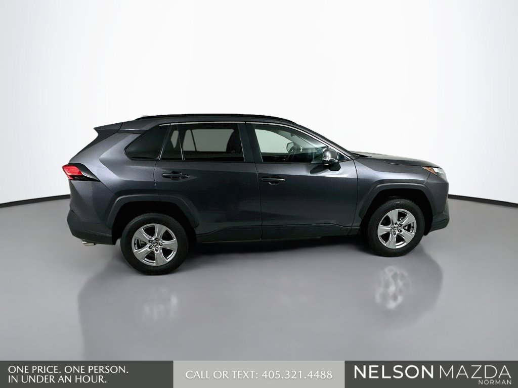 Used 2025 Toyota RAV4 XLE FWD image 5