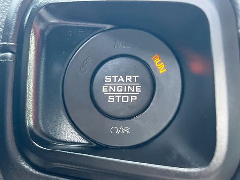 Used 2024 Jeep Wrangler Unlimited Rubicon image 22