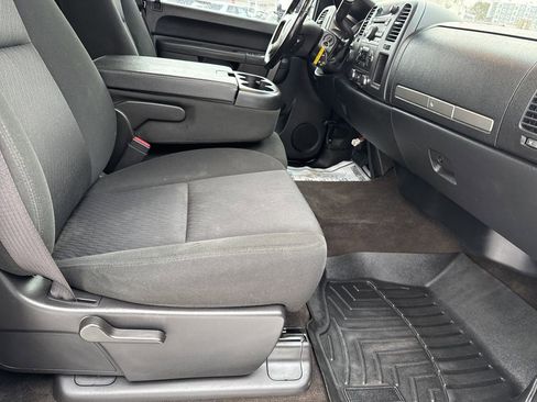 Used 2012 Chevrolet Silverado 2500 LT w/ Interior Plus Package image 12