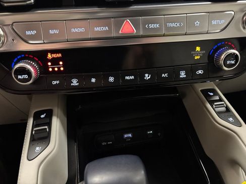 Used 2023 Kia Telluride SX AWD/4WD image 12