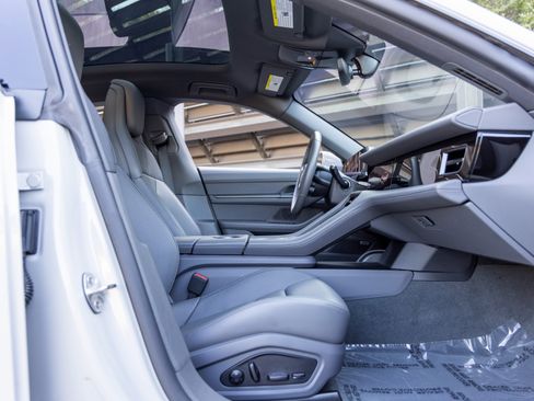 Used 2025 Porsche Taycan 4S image 55