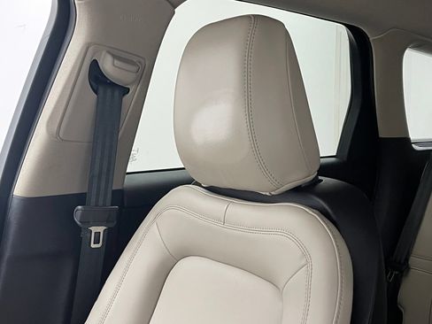 Used 2025 Lincoln Corsair FWD image 43