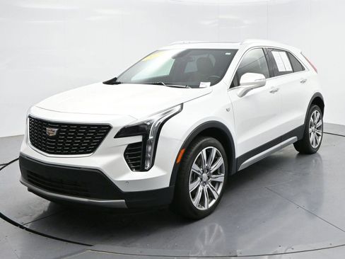 Certified 2023 Cadillac XT4 Premium Luxury AWD/4WD image 3