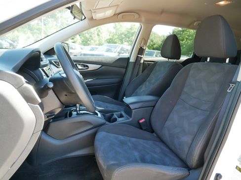Used 2016 Nissan Rogue SV AWD/4WD image 33