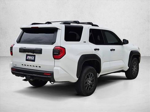 Used 2025 Toyota 4Runner SR5 AWD/4WD image 5