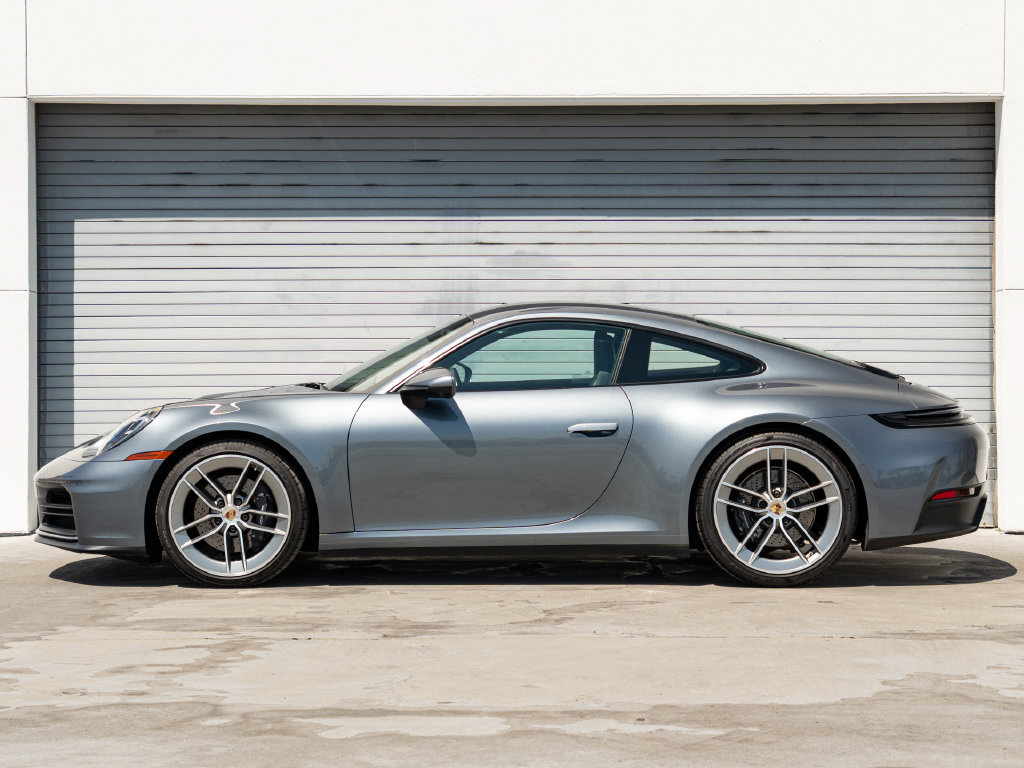 Certified 2025 Porsche 911 Carrera RWD image 2