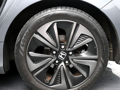 Used 2019 Honda Civic EX image 17