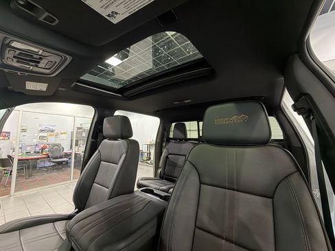 Used 2026 Chevrolet Silverado 1500 High Country w/ High Country Premium Package AWD/4WD image 30