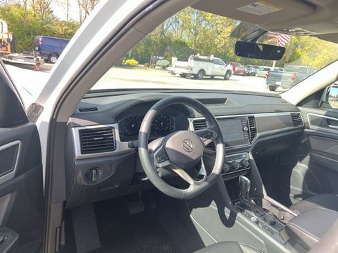 Used 2022 Volkswagen Atlas SE image 10