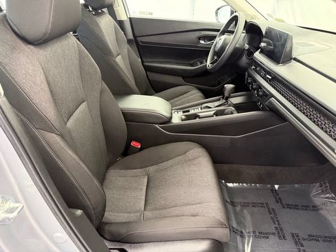 Used 2026 Honda Accord SE image 18