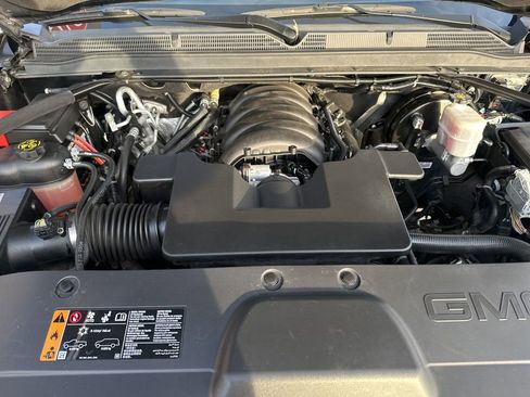 Used 2019 GMC Yukon Denali w/ Denali Ultimate Package AWD/4WD image 10