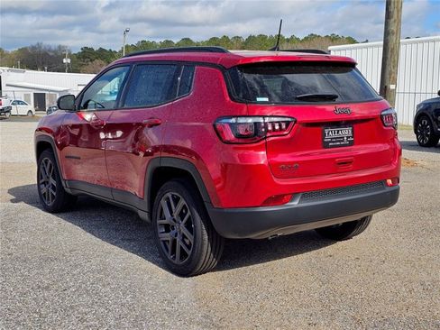 New 2026 Jeep Compass Latitude AWD/4WD image 24