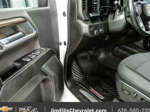 Used 2024 Chevrolet Silverado 2500 LT AWD/4WD image 7