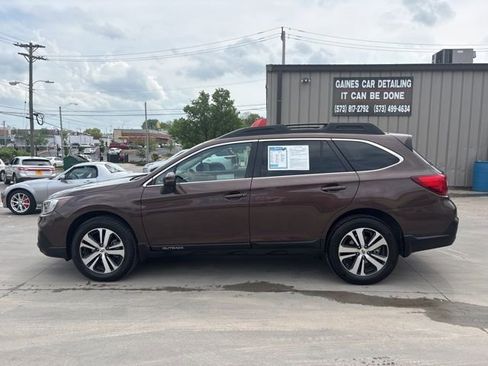 Used 2019 Subaru Outback 2.5i Limited image 4