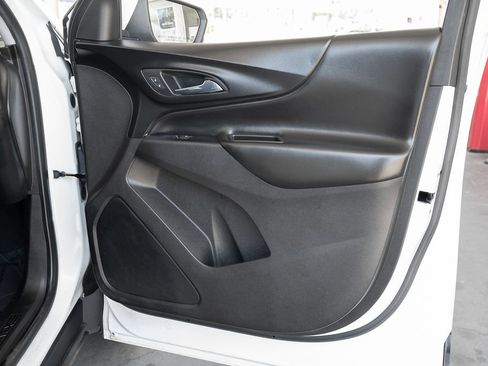 Used 2019 Chevrolet Equinox LT AWD/4WD image 42