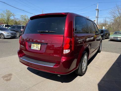 Used 2017 Dodge Grand Caravan SE w/ Power Window Group image 17