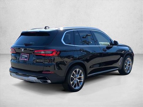 Used 2021 BMW X5 xDrive40i w/ Premium Package 3 image 5
