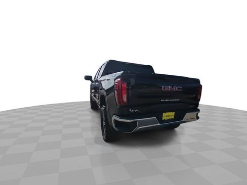 Used 2024 GMC Sierra 1500 SLT AWD/4WD image 7