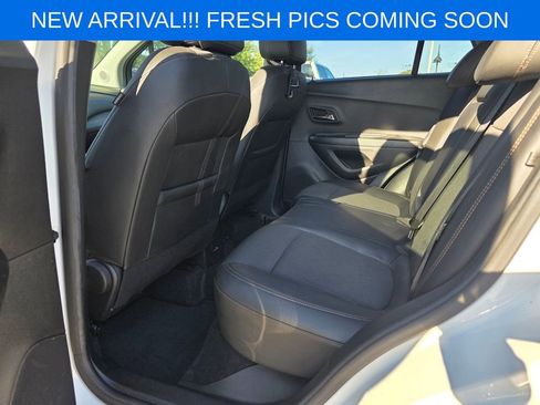 Used 2022 Chevrolet Trax LT w/ Driver Confidence Package image 15