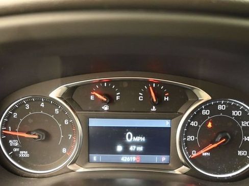 Used 2023 GMC Acadia SLE w/ Driver Convenience Package FWD image 16