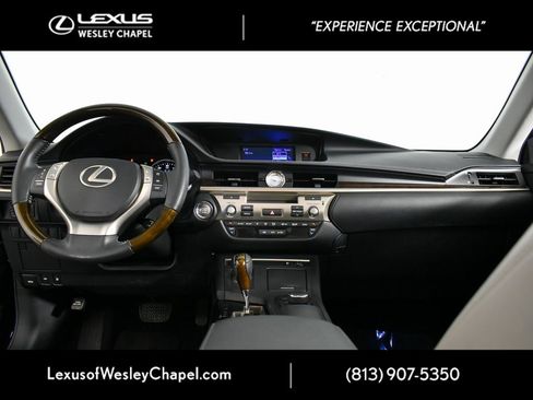 Used 2014 Lexus ES 350 w/ Premium Package image 24