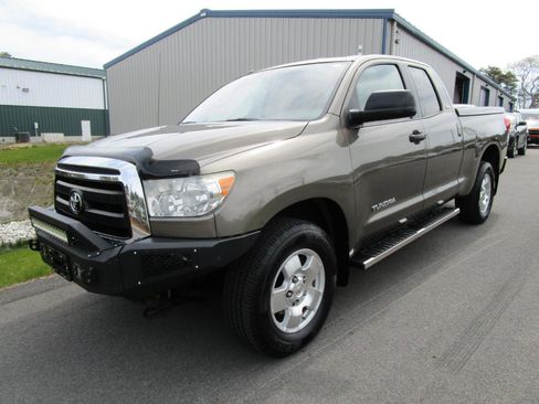 Used 2013 Toyota Tundra 4x4 Double Cab w/ TRD Off-Road Pkg image 1