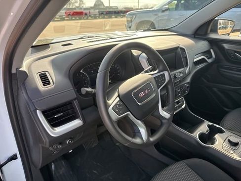 Used 2023 GMC Terrain SLE w/ Driver Convenience Package image 14