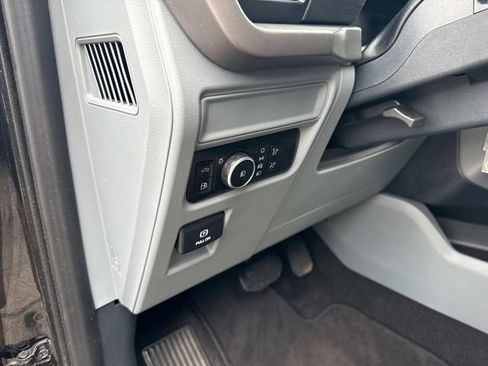 Used 2024 Ford F150 XLT w/ Mobile Office Package image 27