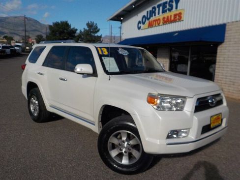 Used 2013 Toyota 4Runner SR5 image 13