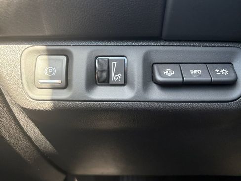 Used 2023 GMC Acadia AT4 w/ Technology Package AWD/4WD image 1